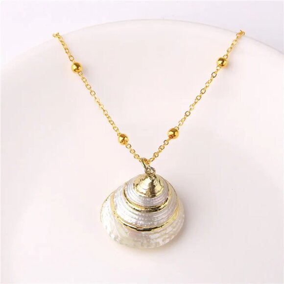 Moon Shell Pendant Necklace Gold Sea Nautical Mermaid Beach Boho Jewelry - Picture 5 of 5